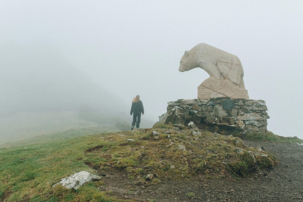 The Art of Mindful Living: Tips for a Balanced and Fulfilling Life