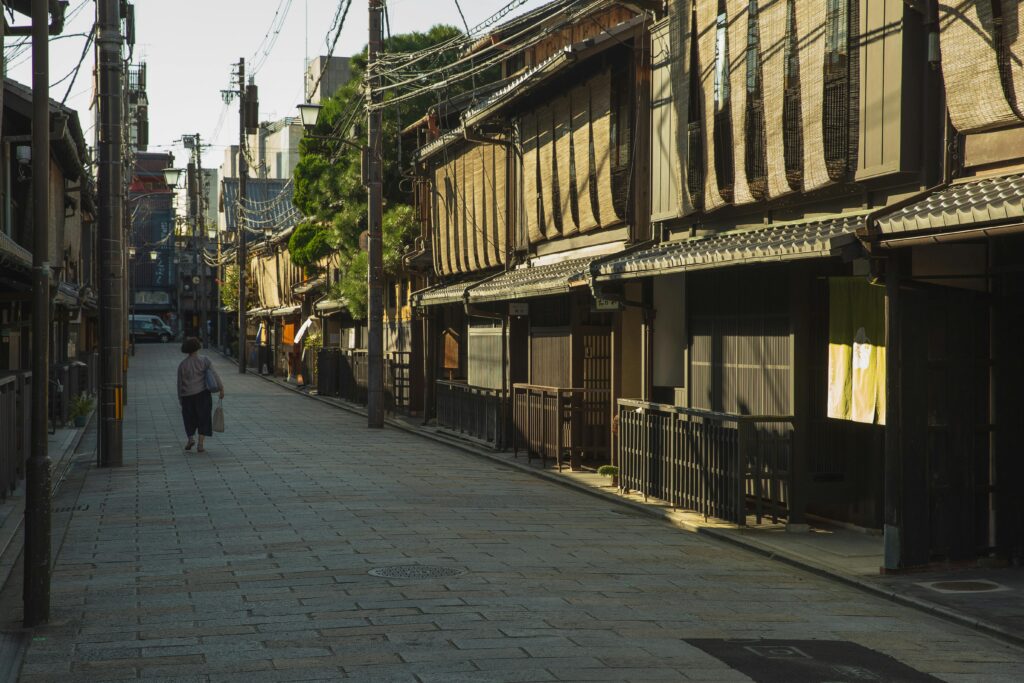 Embracing Minimalism: How to Simplify Your Lifestyle for Greater Joy