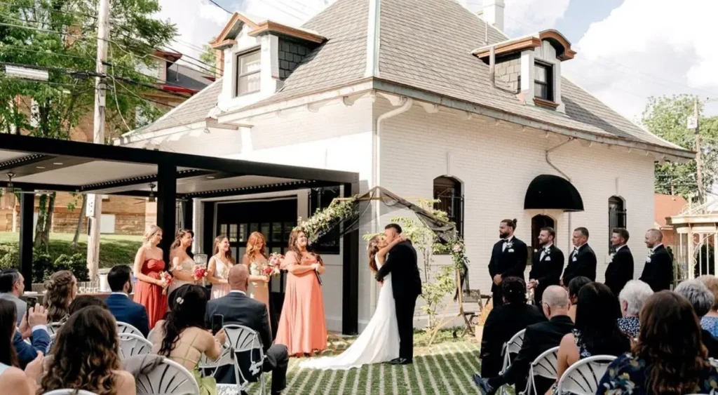The Rise of Private Estate Weddings Over Traditional Venues