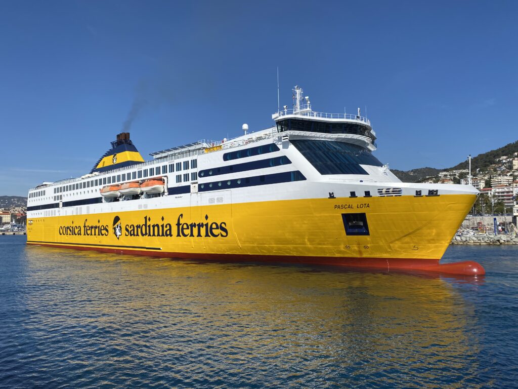 Ferry vs Flight: What’s the Best Way to Travel to Corsica?
