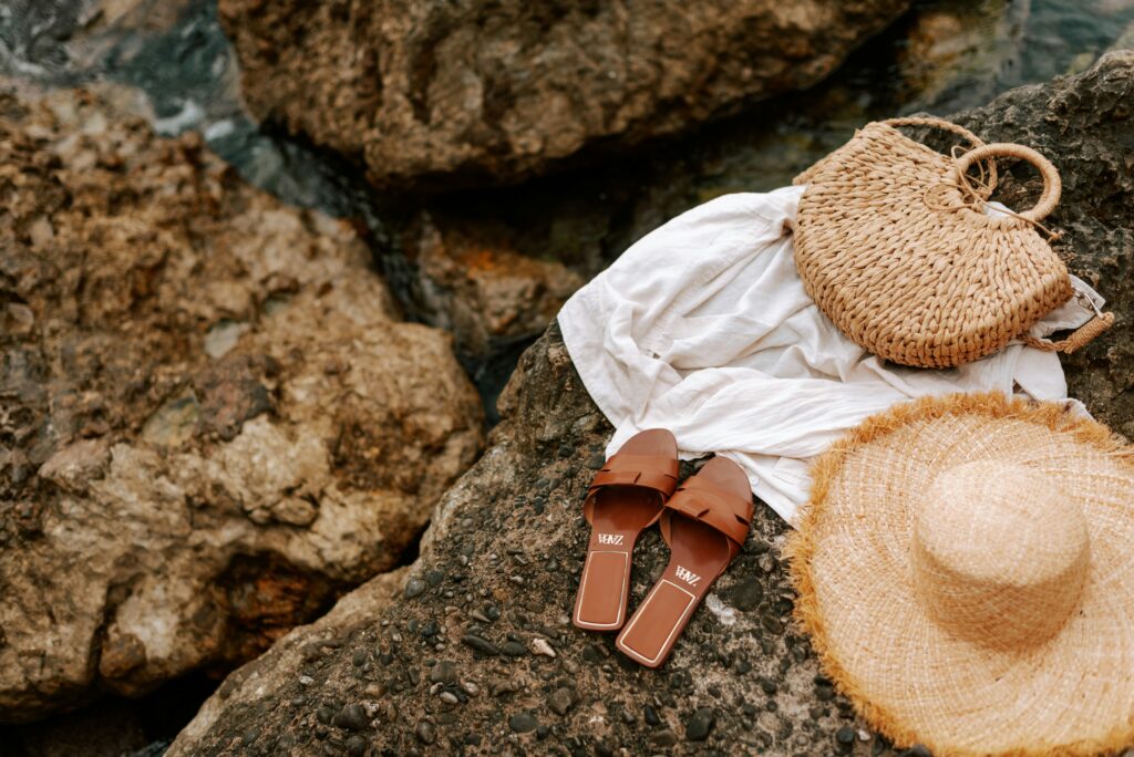 Summer Capsule Wardrobe: 20 Pieces, Endless OutfitsWE